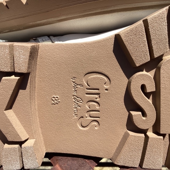 NWT Circus By Sam Edelman Ivory Gretchen Faux Sherpa Hiking/Outdoor Boot - Picture 9 of 9